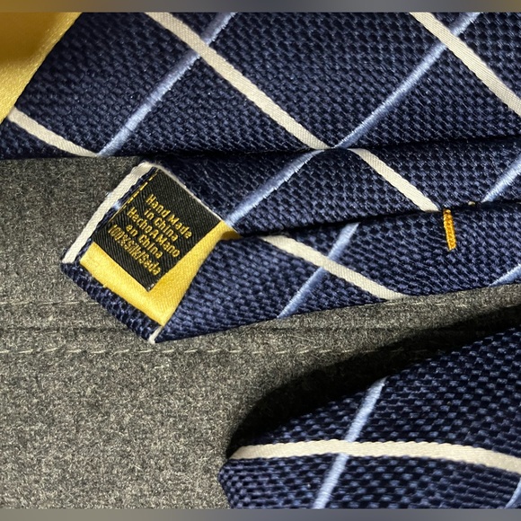 Donald Trump signature collection tie - Picture 7 of 7